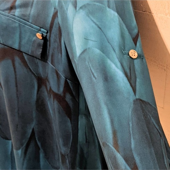 Luckymore Knit Turquoise Long Sleeve Top Size L NWT - Picture 3 of 4